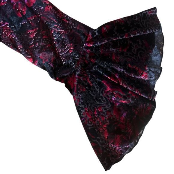 Cupio Velvet Burnout Top with Bell Sleeves XL - Picture 6 of 7